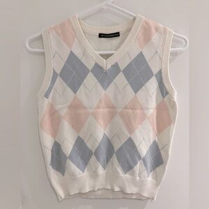 Brandy Melville pink & blue knit argyle vest